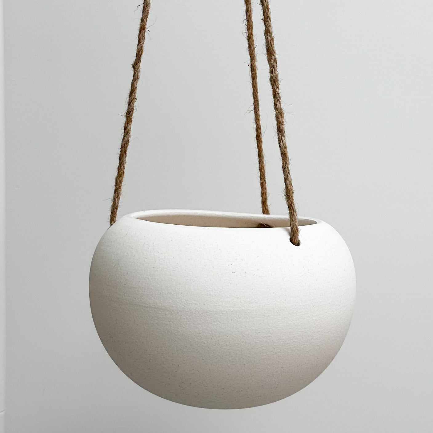 Orbi Hanging Planter Vanilla Large 16cm